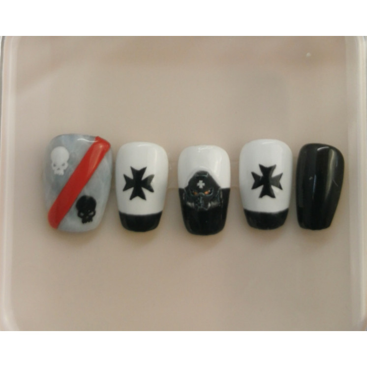 PRESS ON NAILS: BLACK TEMPLAR