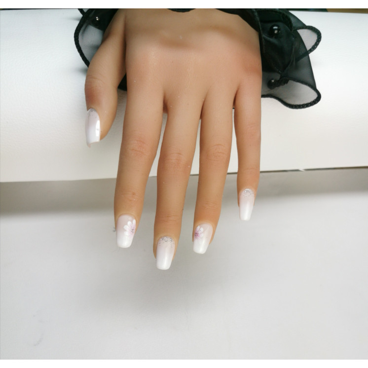 Press-on nails baby-boomer fleurs pastel – Nude & blanc – MyWorldByEnz