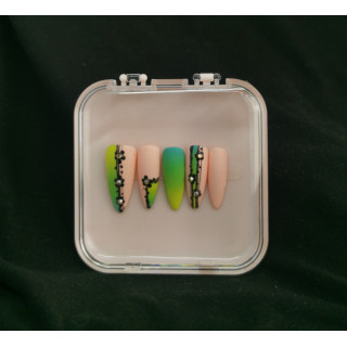 PRESS ON NAILS: PASTEL