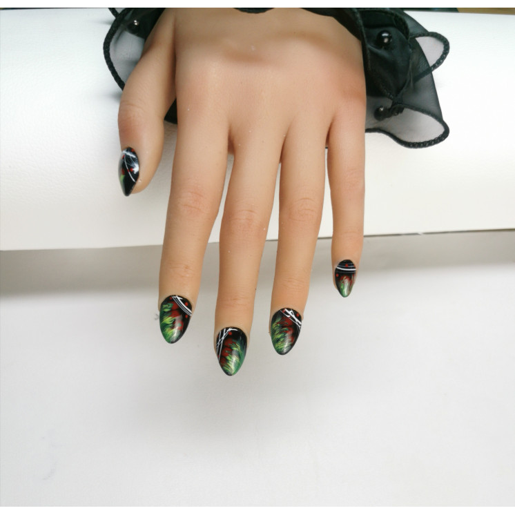 PRESS ON NAILS: NUIT