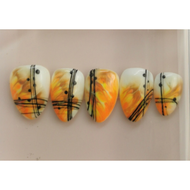 PRESS ON NAILS: AUTOMNE