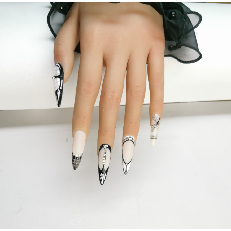 Press-on nails noir blanc & nude – Chic & strass – MyWorldByEnz