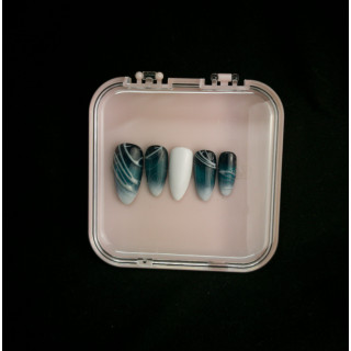 Press-on nails bleu nuit dégradé – Lignes abstraites – Faits main – MyWorldByEnz