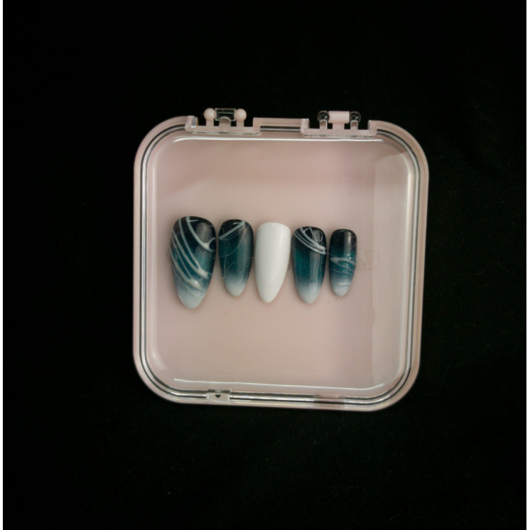 Press-on nails bleu nuit dégradé – Lignes abstraites – Faits main – MyWorldByEnz