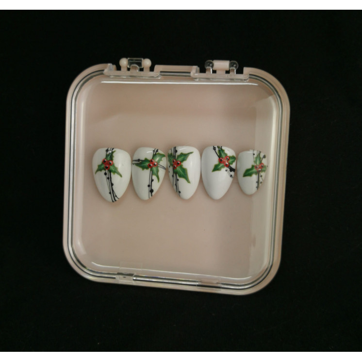 Press-on nails houx & baies rouges – Noël – Faits main – MyWorldByEnz