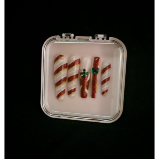 Press-on nails Candy Cane rouge & or – Strass verts – Faits main – MyWorldByEnz