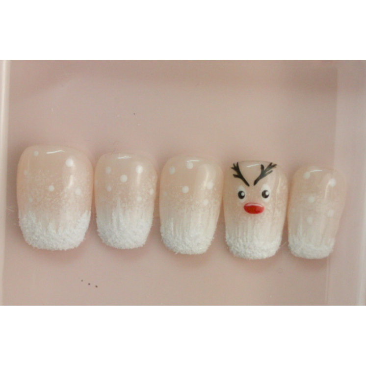 Press-on nails effet neige & renne – Hiver / Noël – Faits main – MyWorldByEnz
