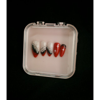 Press-on nails rouge & noir – Étoiles & flocon – Faits main – MyWorldByEnz