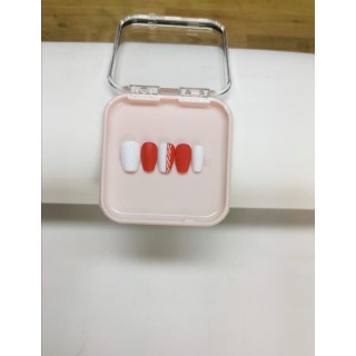 Press-on nails rouge & blanc – Effet tricot hiver – MyWorldByEnz